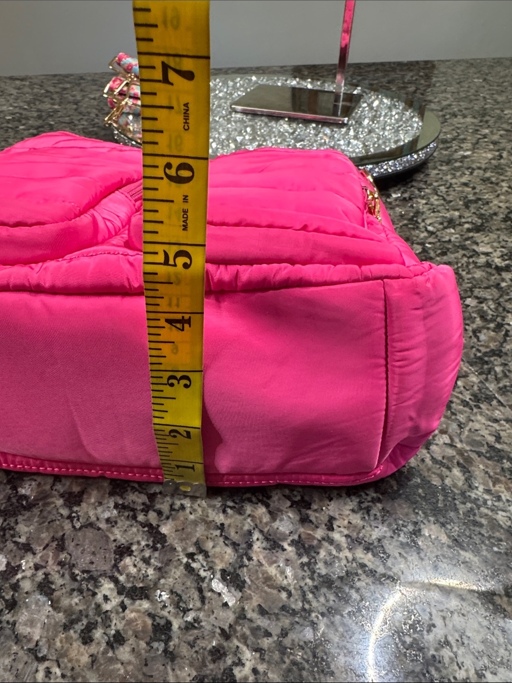 Wanderfull Quilted hydrobag Hot Pink Crossbody with tumbler holder inside NEW - Picture 16 of 16